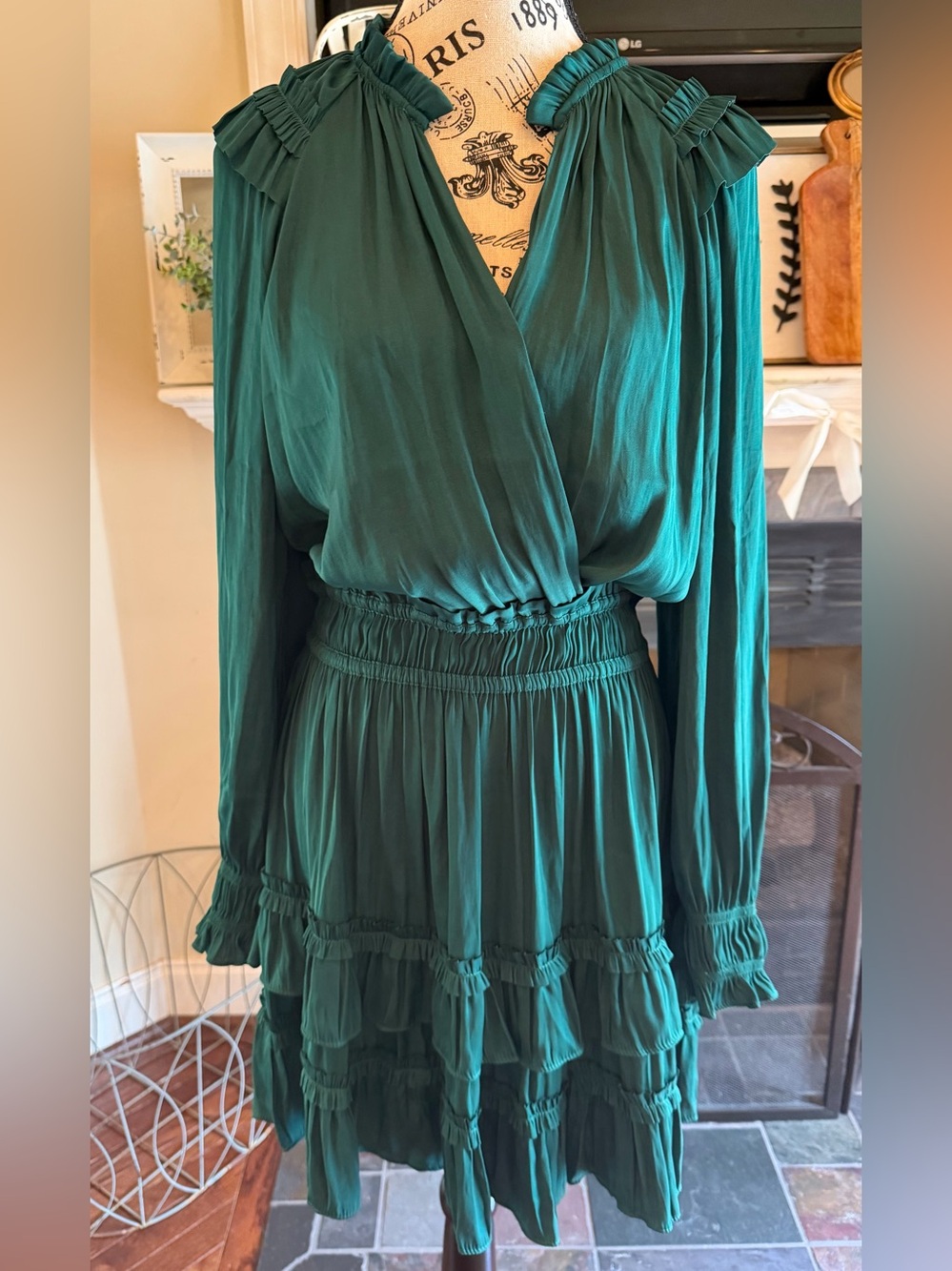 NWT Current Air Green Satin Ruffled Mini Dress Anthropologie Festive Holiday LRG